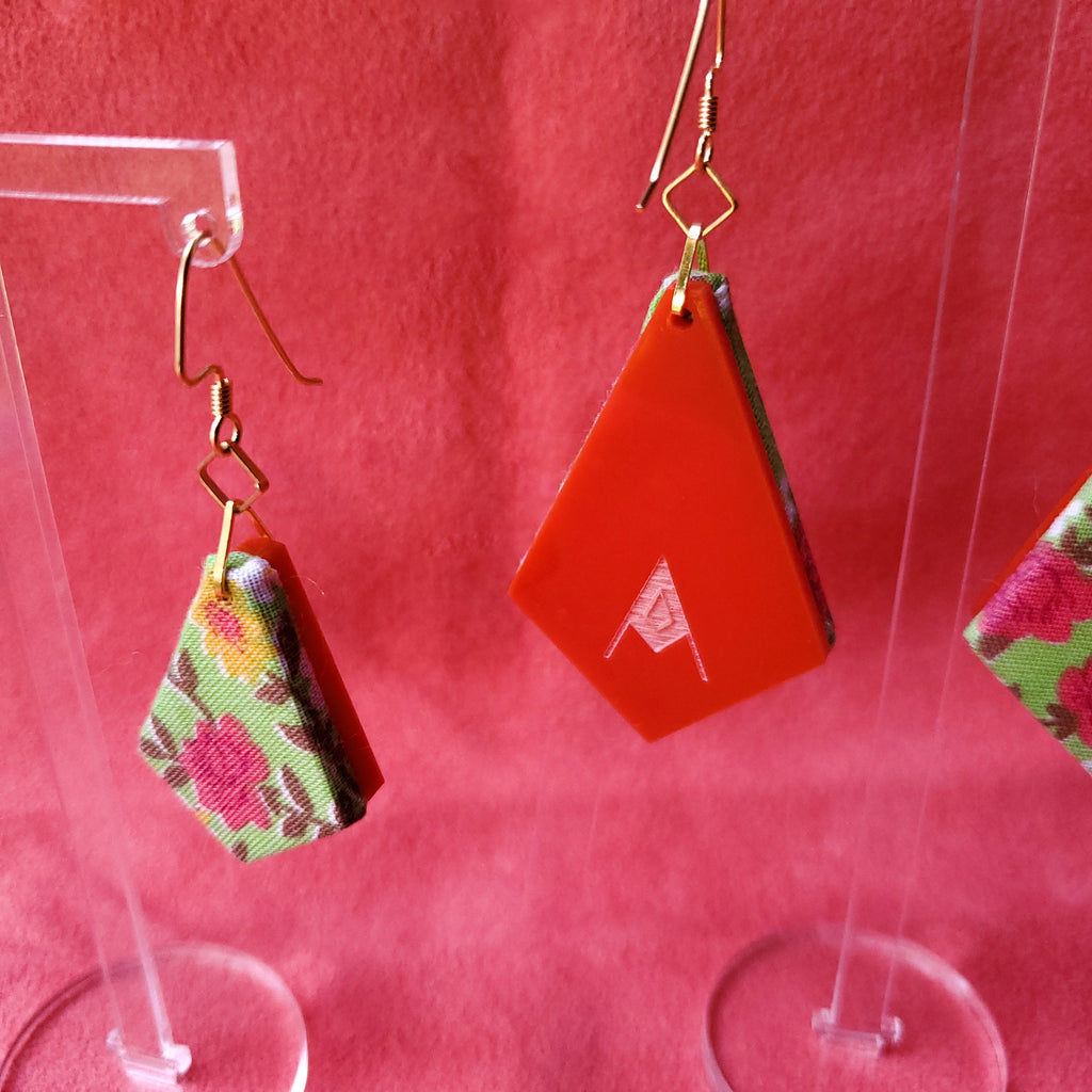 1950s Rose Print Sustainable Textile Earrings made from vintage fabric. Sustainable handmade by jewelry designer Anne Marie Beard in Austin, Texas. 